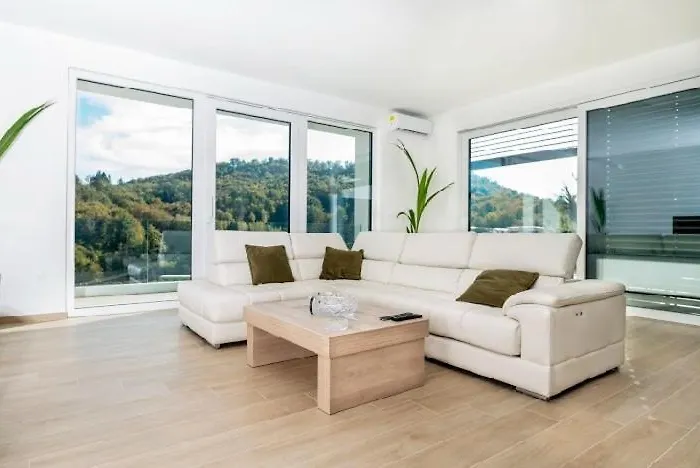 Отель Crystal Рогашка Слатина